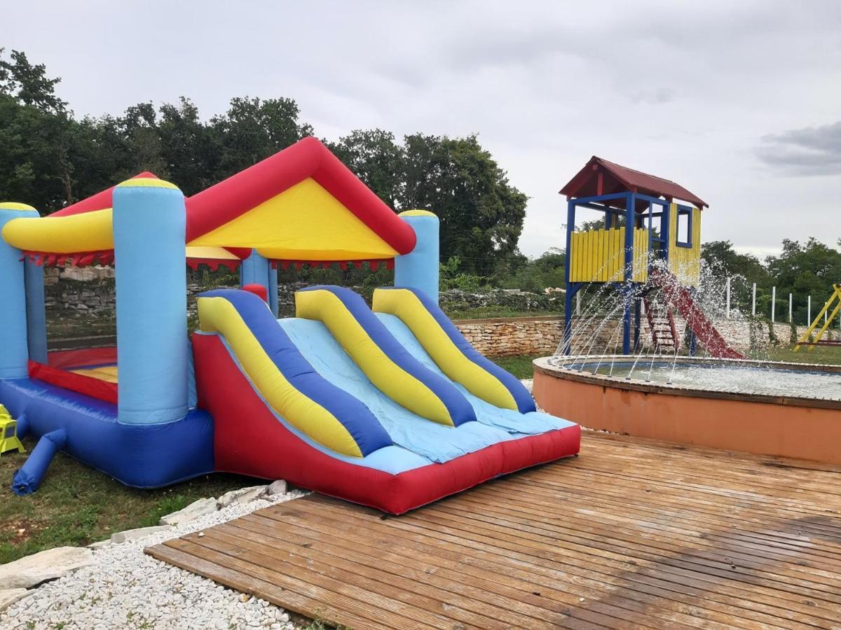 Holiday Park Village Jelovci Kringa Екстер'єр фото