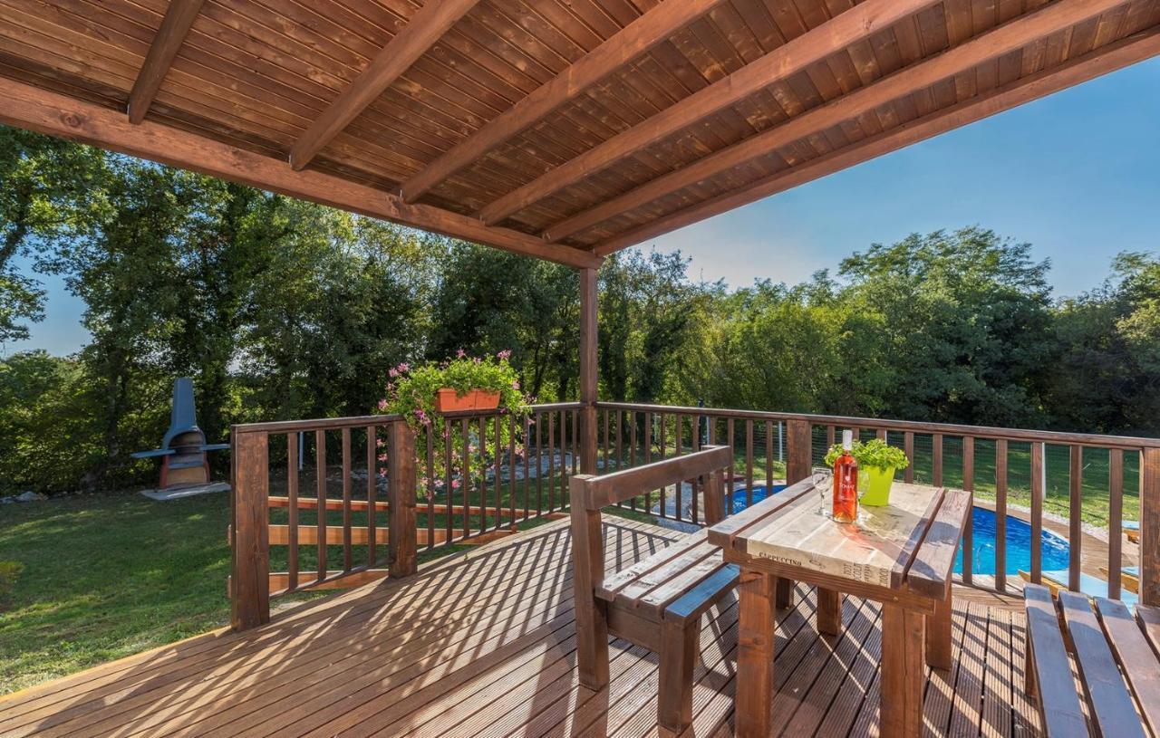 Holiday Park Village Jelovci Kringa Екстер'єр фото