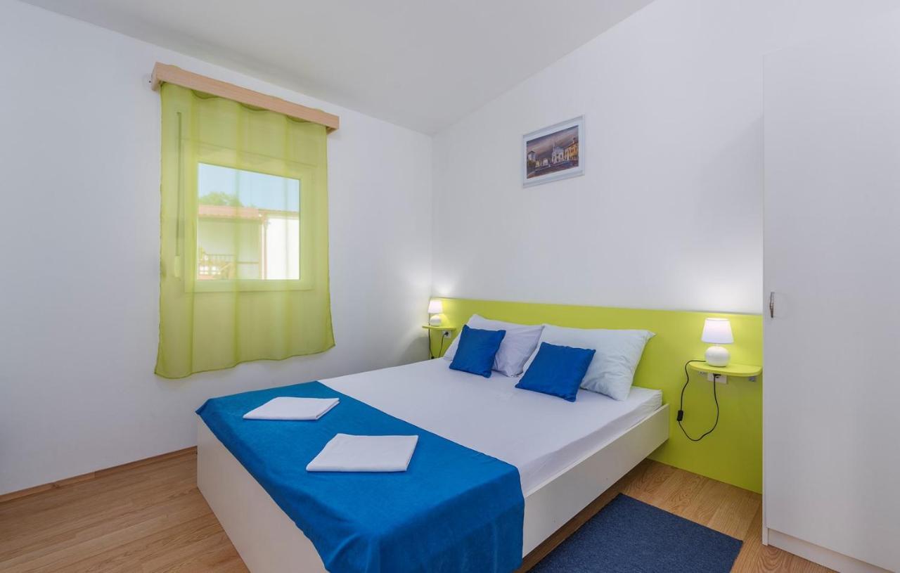Holiday Park Village Jelovci Kringa Екстер'єр фото