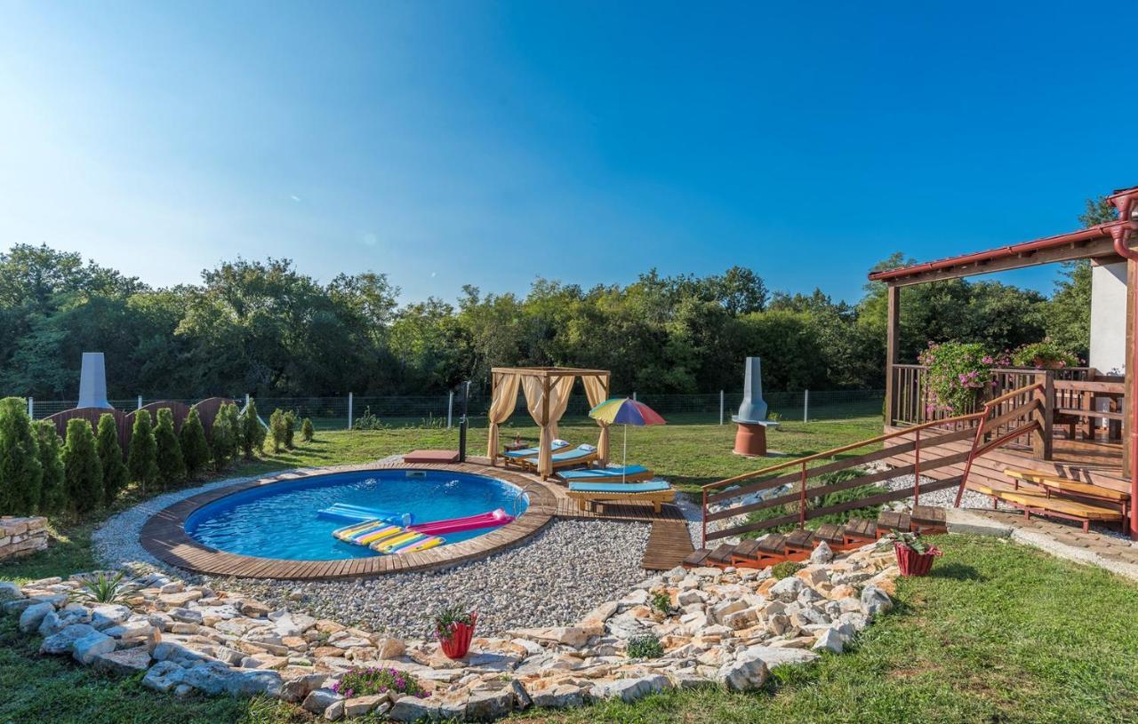 Holiday Park Village Jelovci Kringa Екстер'єр фото
