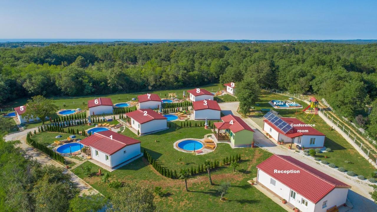 Holiday Park Village Jelovci Kringa Екстер'єр фото