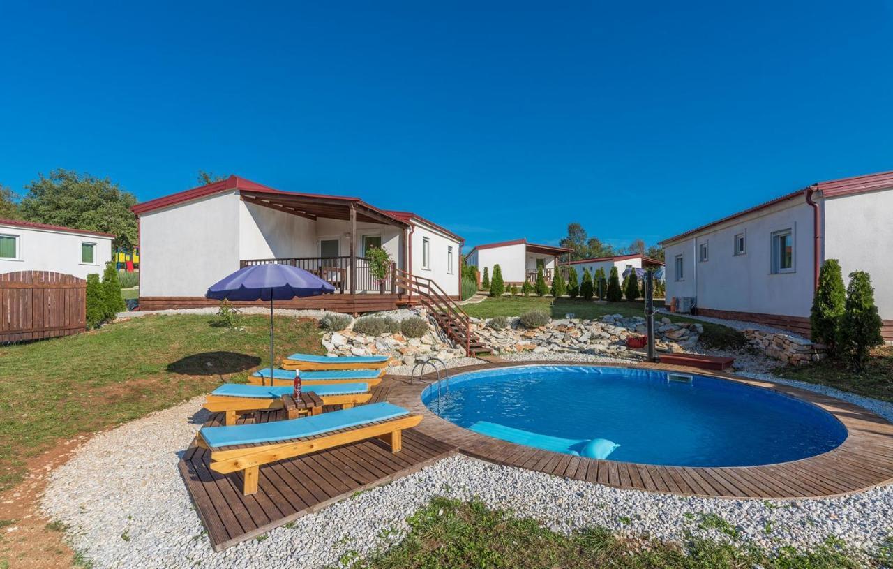 Holiday Park Village Jelovci Kringa Екстер'єр фото