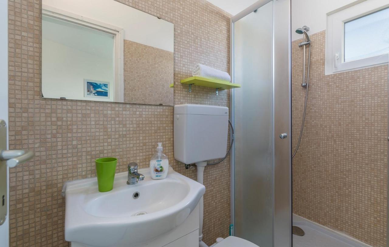 Holiday Park Village Jelovci Kringa Екстер'єр фото