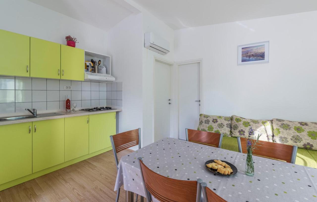 Holiday Park Village Jelovci Kringa Екстер'єр фото